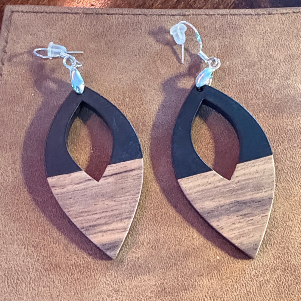 Elegant Wooden Black and Brown Teardrop Earrings - very fun and artsy!